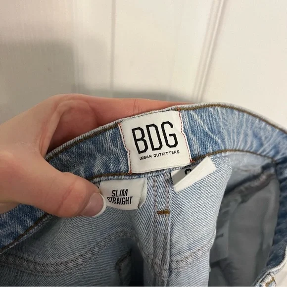 Urban Outfitters BDG High-Waisted Slim Straight Jean – Ripped Light Wash - Picture 7 of 9